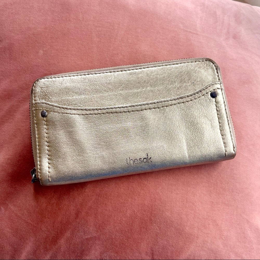 Gold wallet